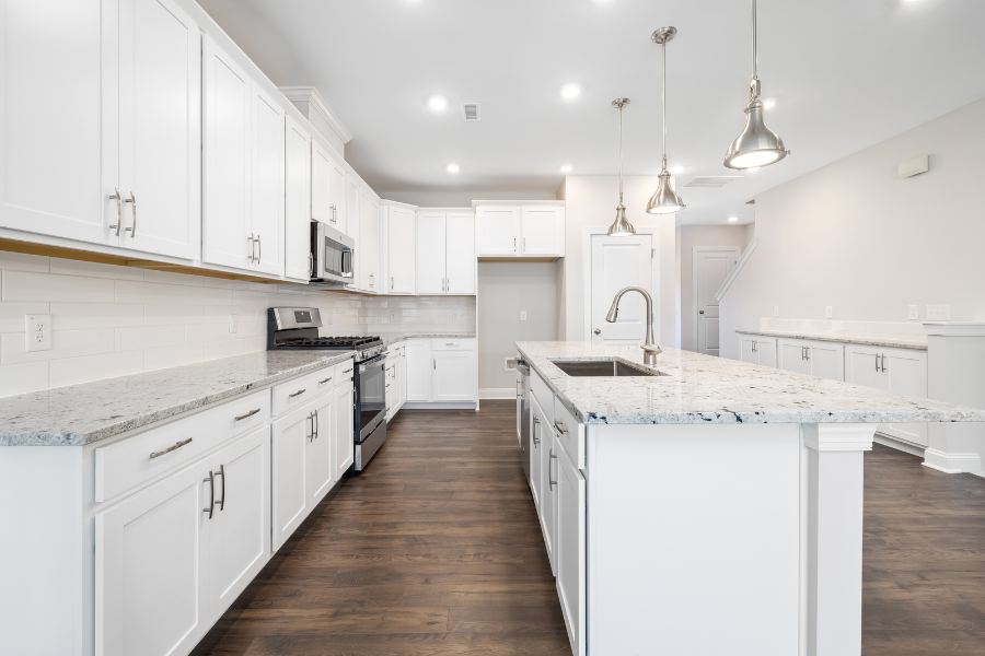 small white kitchen cabinets