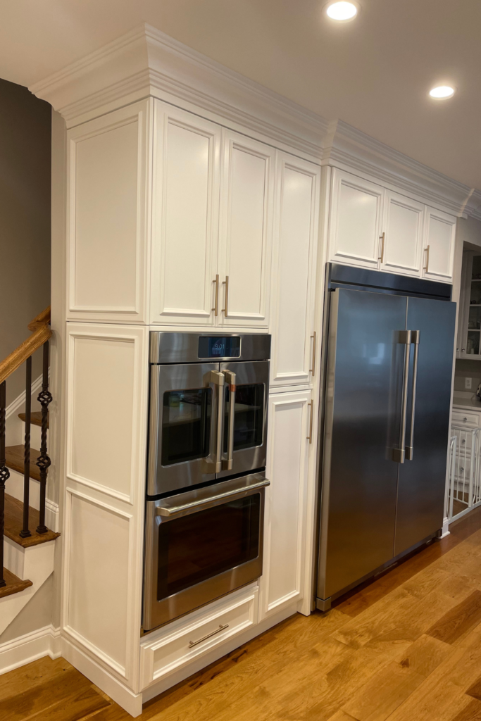 KITCHEN CABINET COLORS