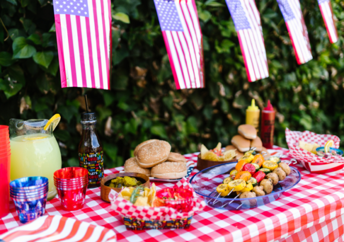 DIY FOURTH OF JULY DECORATIONS