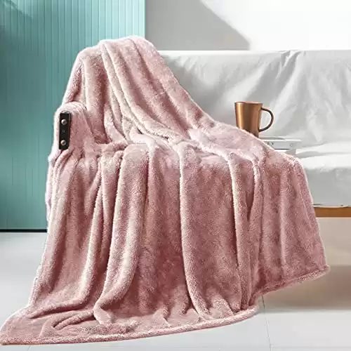 Exclusivo Mezcla Plush Extra Large Fleece Throw Blanket for Couch,Bed and Sofa (50x70 inches, Dusty Pink) Soft, Warm, Lightweight