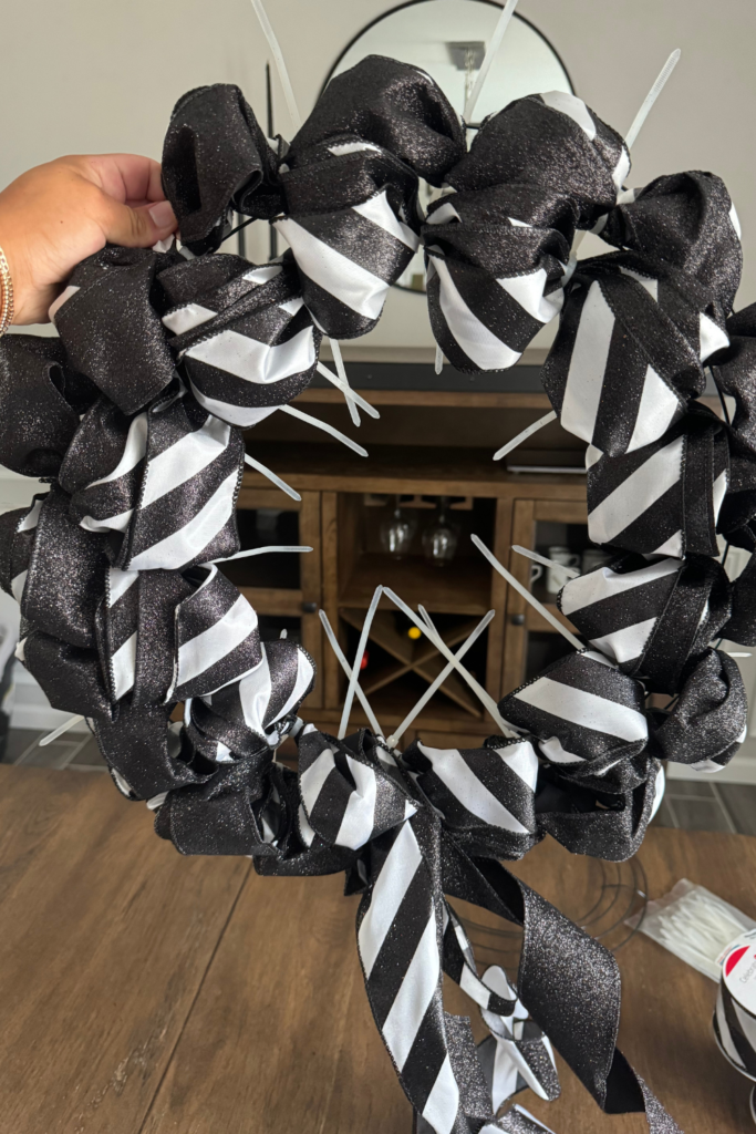 DIY HALLOWEEN WREATH IDEAS