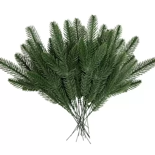 BSTCRAFT 50 Pack Artificial Pine Branches, Green Faux Pine Stems Christmas Plants Pines Needles DIY Accessories for Xmas Wreath Garland Home Decorations